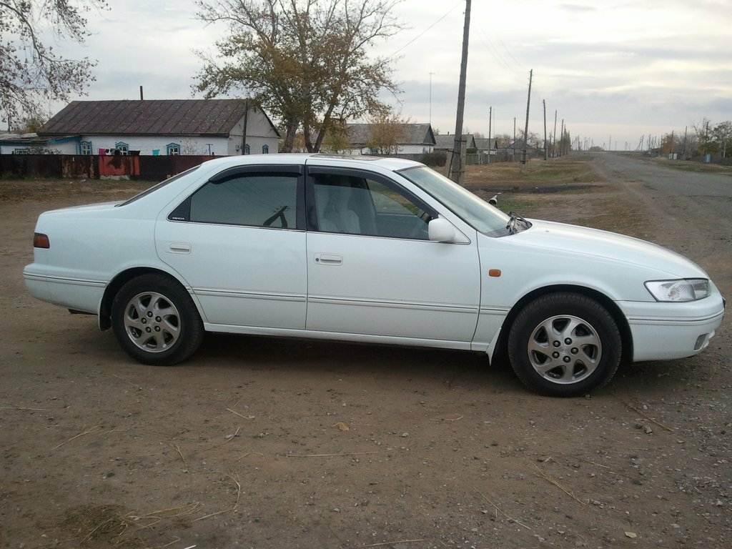 Toyota Camry Gracia 1997