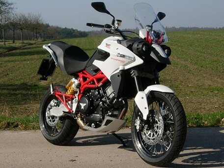 Обзор мотоцикла Moto Morini Granpasso 1200 2008 - все особенности и характеристики