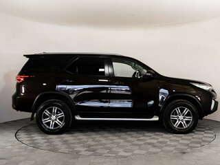 2018 Toyota Fortuner II, коричневый, 3699000 рублей, вид 4