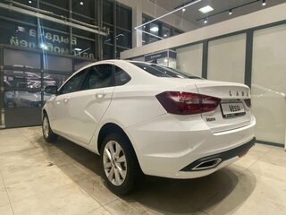 2025 Lada (ВАЗ) Vesta I Рестайлинг (NG), белый, 1855000 рублей, вид 4