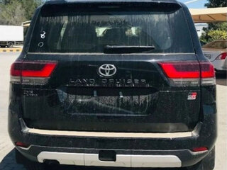 2025 Toyota Land Cruiser 300 Series, чёрный, 12900000 рублей, вид 5