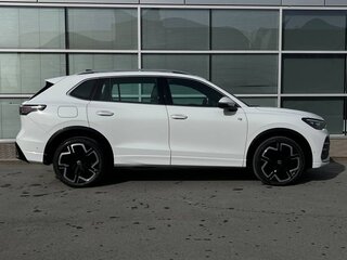 2026 Volkswagen Tiguan L Pro III (China Market), белый, 4700000 рублей, вид 4
