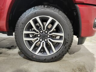 2026 Ram 1500 Crew Cab eTorque V Рестайлинг, красный, 12225361 рублей, вид 3
