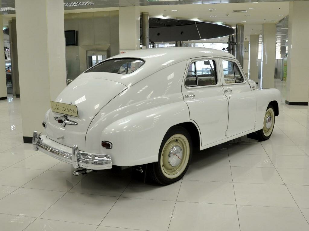ГАЗ м20 белая