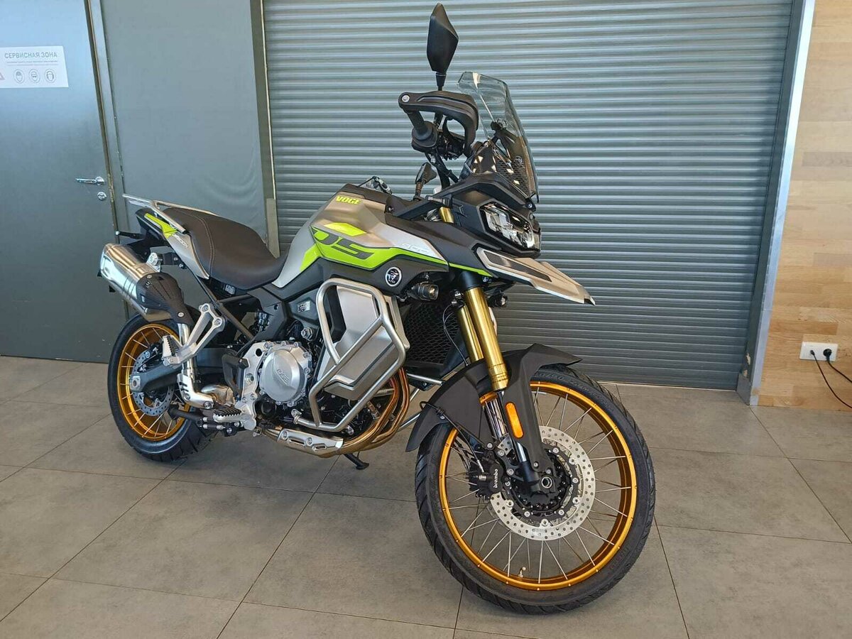 Voge 900DSX