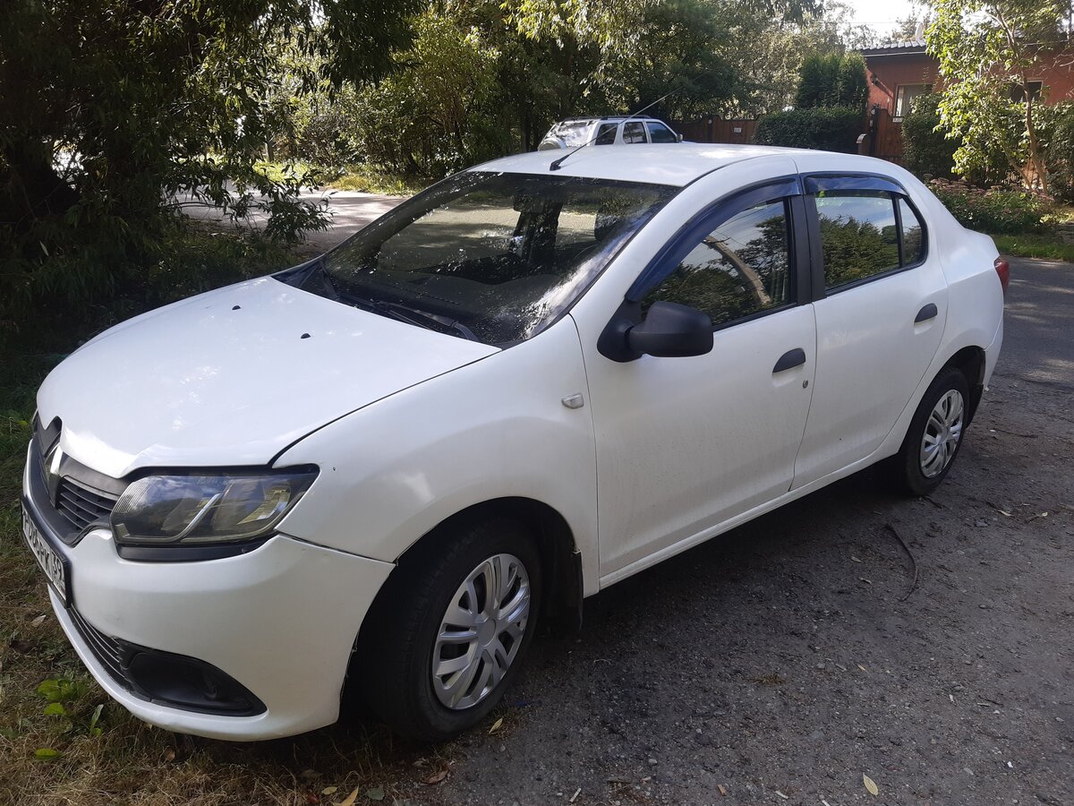 Купить б/у Renault Logan II 1.6 MT (102 л.с.) бензин механика в ...