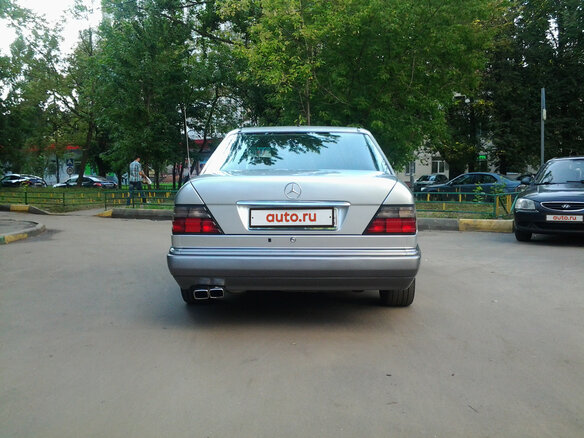 1995 Mercedes-Benz E-Класс 280 I (W124), серебристый - вид 9