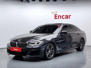 2022 BMW 5 серии 520i VII (G30/G31) Рестайлинг, серый, 3420000 рублей, вид 1