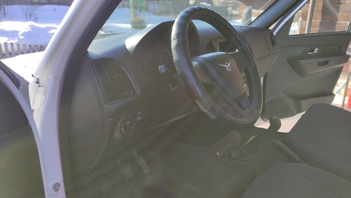 Купить б/у УАЗ Профи бензин-газ механика в Барнауле: белый тент 2017 ...