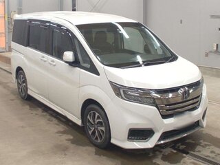 2018 Honda Stepwgn Spada V Рестайлинг, белый, 1950000 рублей, вид 1