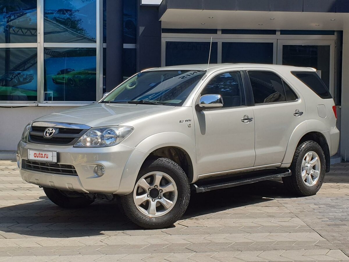 Toyota Fortuner 2005 Р±РµР»С‹Р№