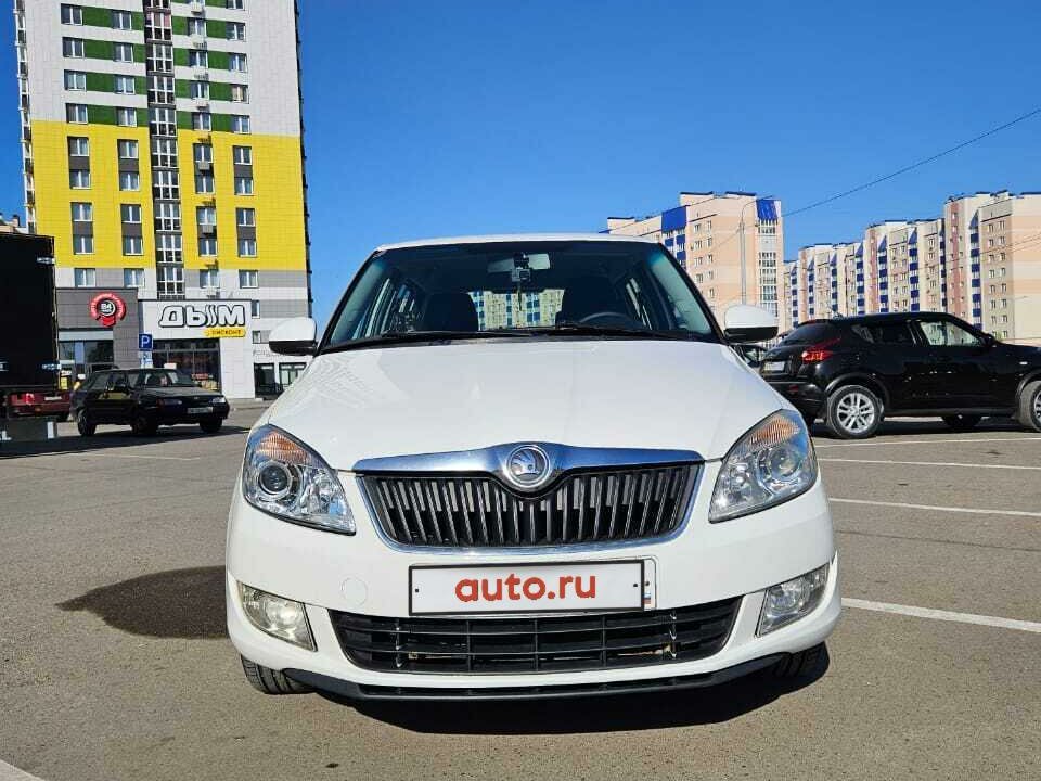 Купить б/у Skoda Fabia II Рестайлинг 1.4 MT (86 л.с.) бензин механика в ...