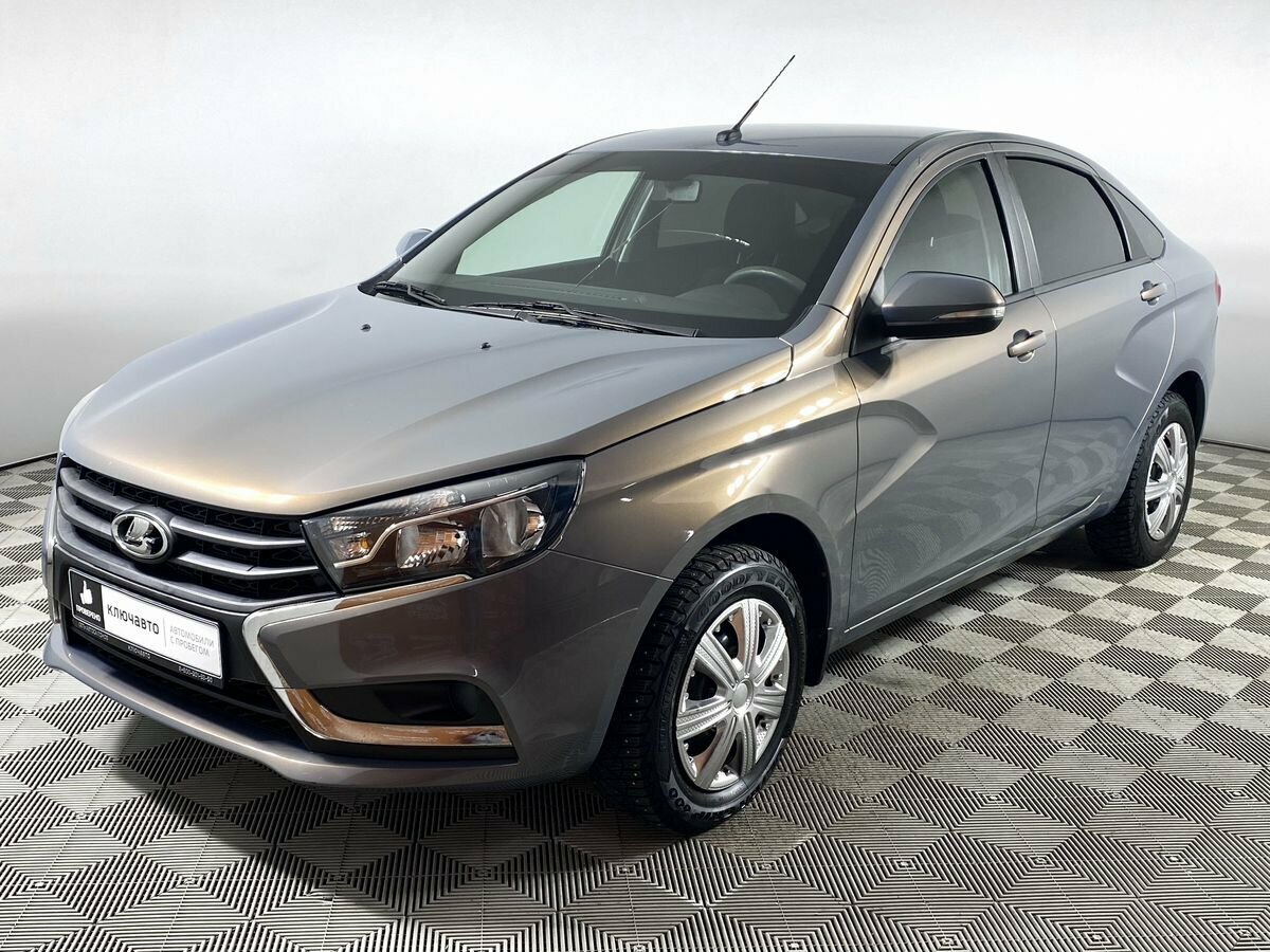 Купить б/у Lada (ВАЗ) Vesta I 1.6 MT (106 л.с.) бензин механика в Муроме: белый 