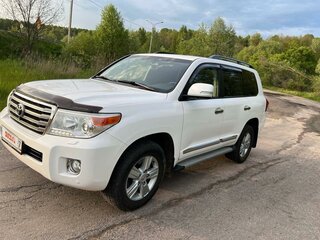 2012 Toyota Land Cruiser 200 Series Рестайлинг 1, белый, 3850000 рублей, вид 1