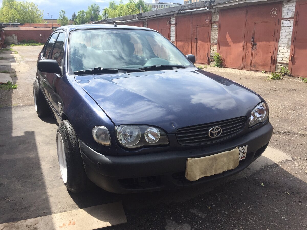 Тойота е 110