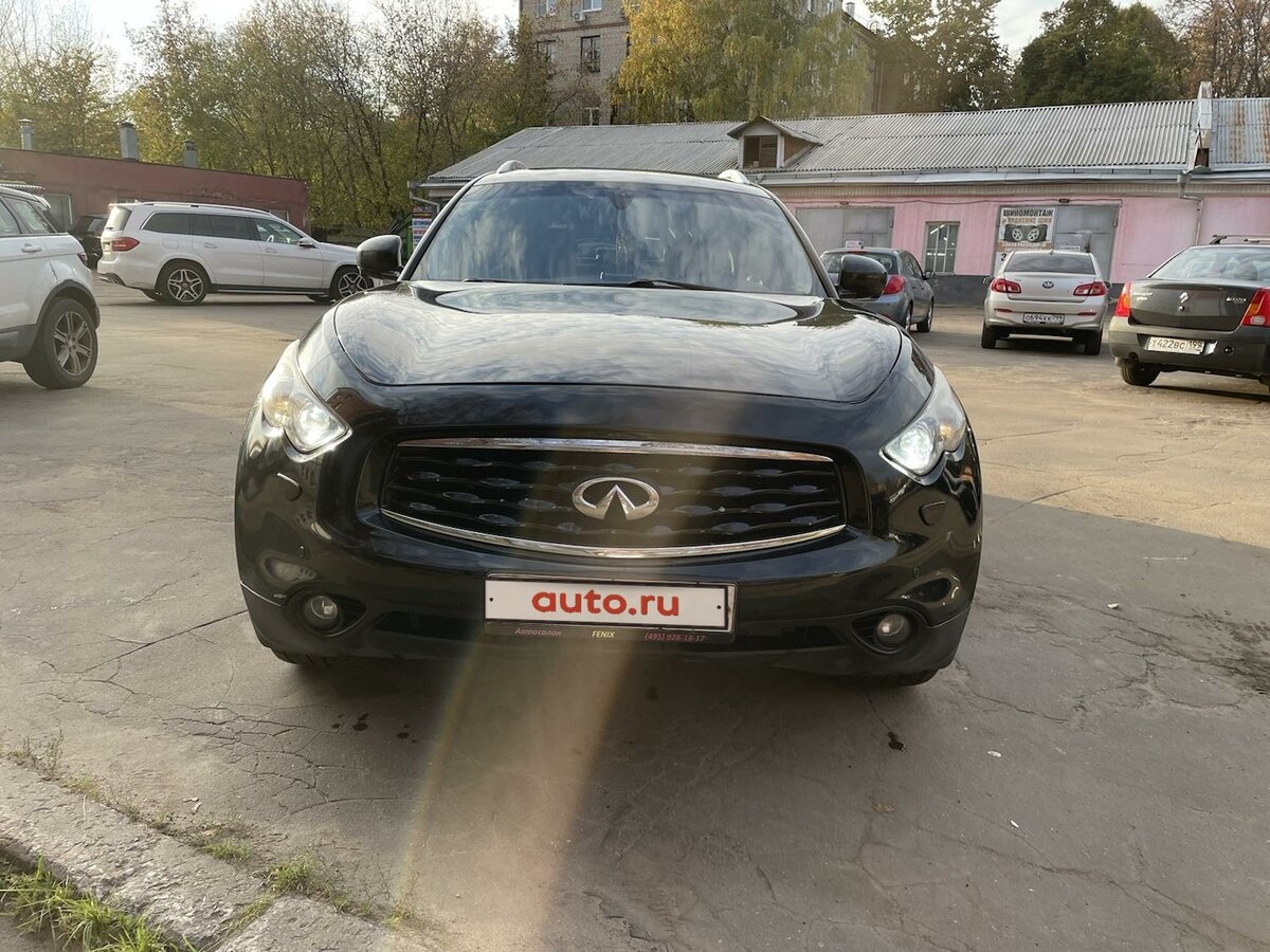 Купить б/у Infiniti FX II (S51) FX35 3.5 AT (307 л.с.) 4WD бензин ...