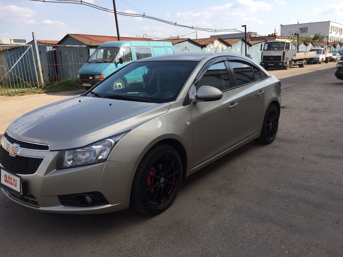 Chevrolet Cruze 2012 бежевый металлик