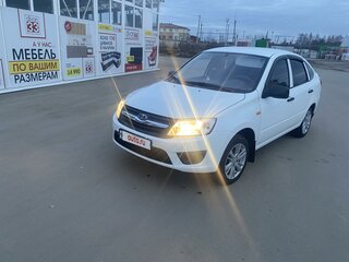 2015 Lada (ВАЗ) Granta I, белый, 540000 рублей, вид 1