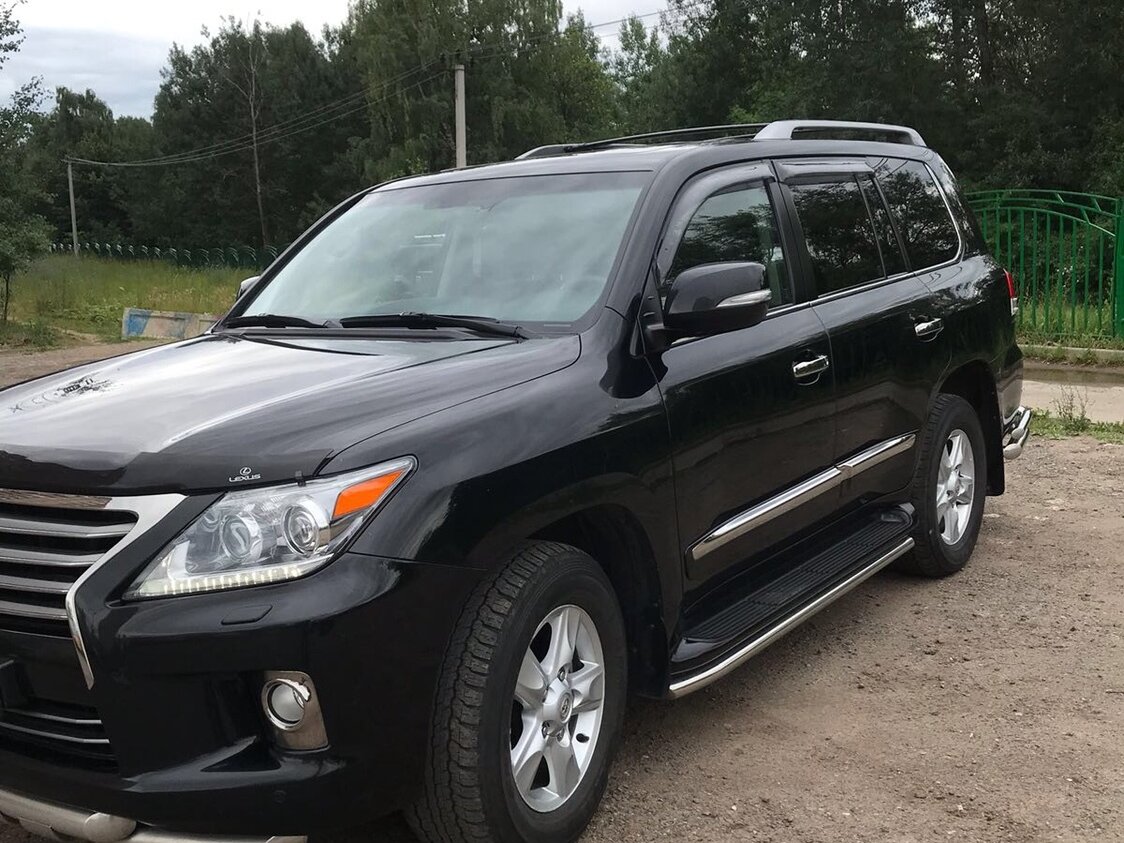 Lexus LX 570 2012