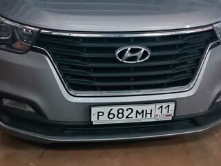 2018 Hyundai H-1 II Рестайлинг 2, серый, 3900000 рублей, вид 1