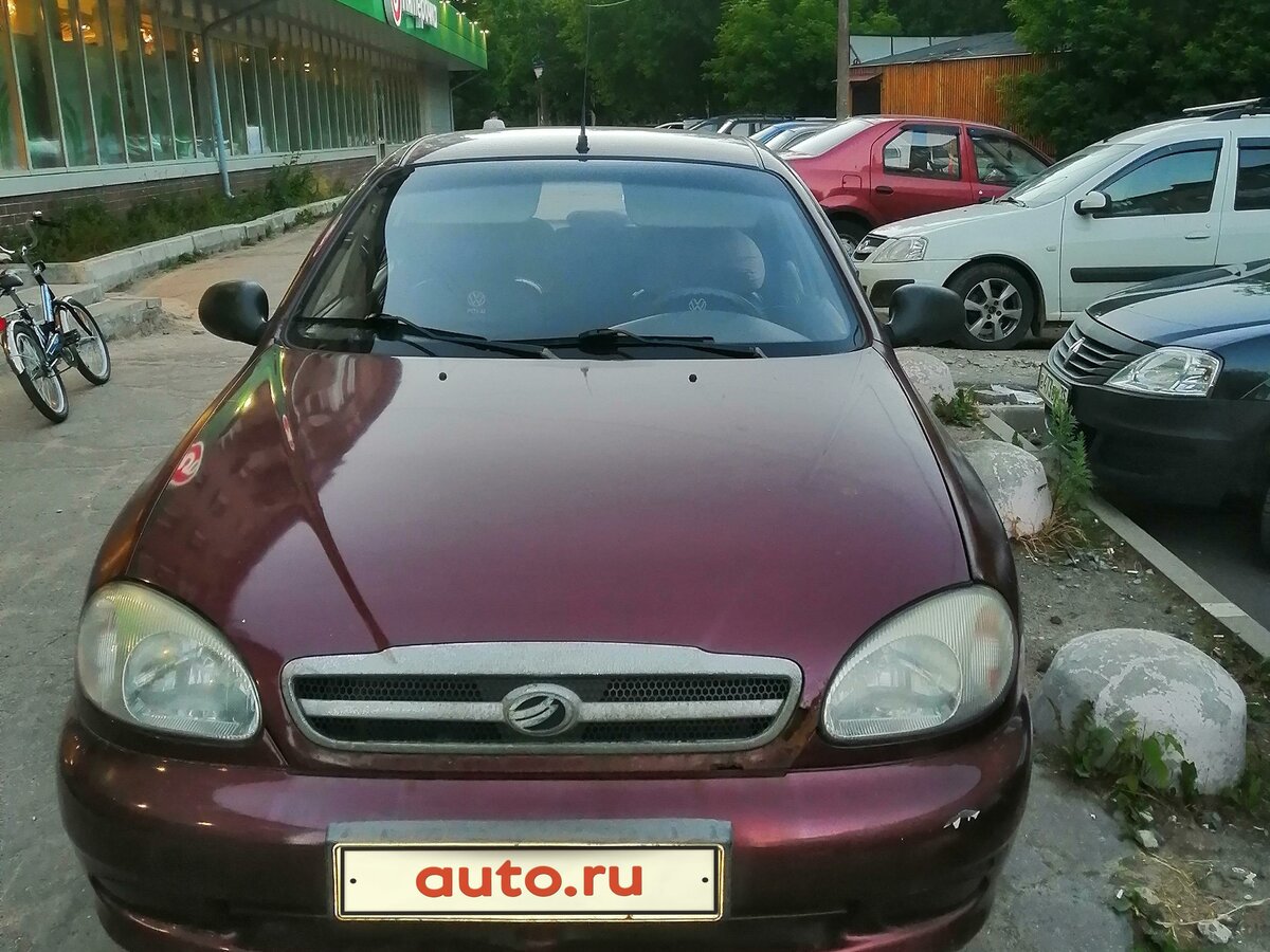 Автомобиль сенс 2009