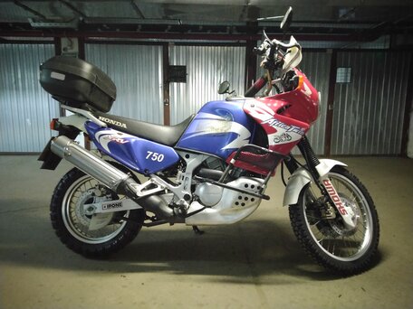 honda africa twin 2000