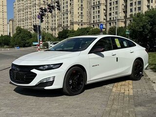 2022 Chevrolet Malibu IX Рестайлинг, белый, 1700015 рублей, вид 1