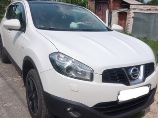 2012 Nissan Qashqai I Рестайлинг, белый, 1050000 рублей, вид 1