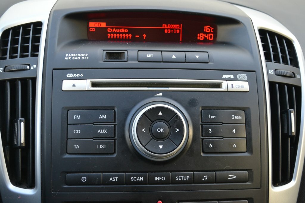 Kia ceed сам переключает радио