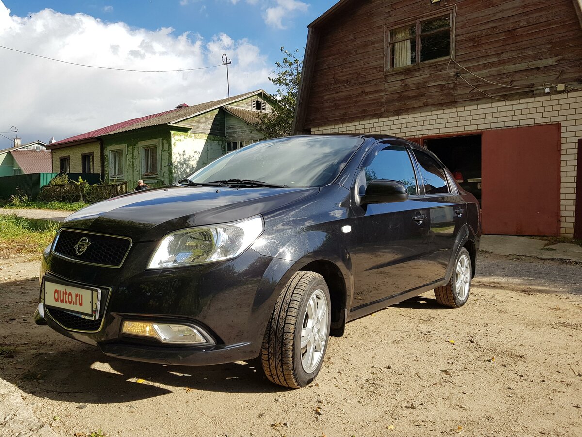 Автомобиль равон нексия
