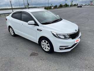 2016 Kia Rio III Рестайлинг, белый, 1200000 рублей, вид 1