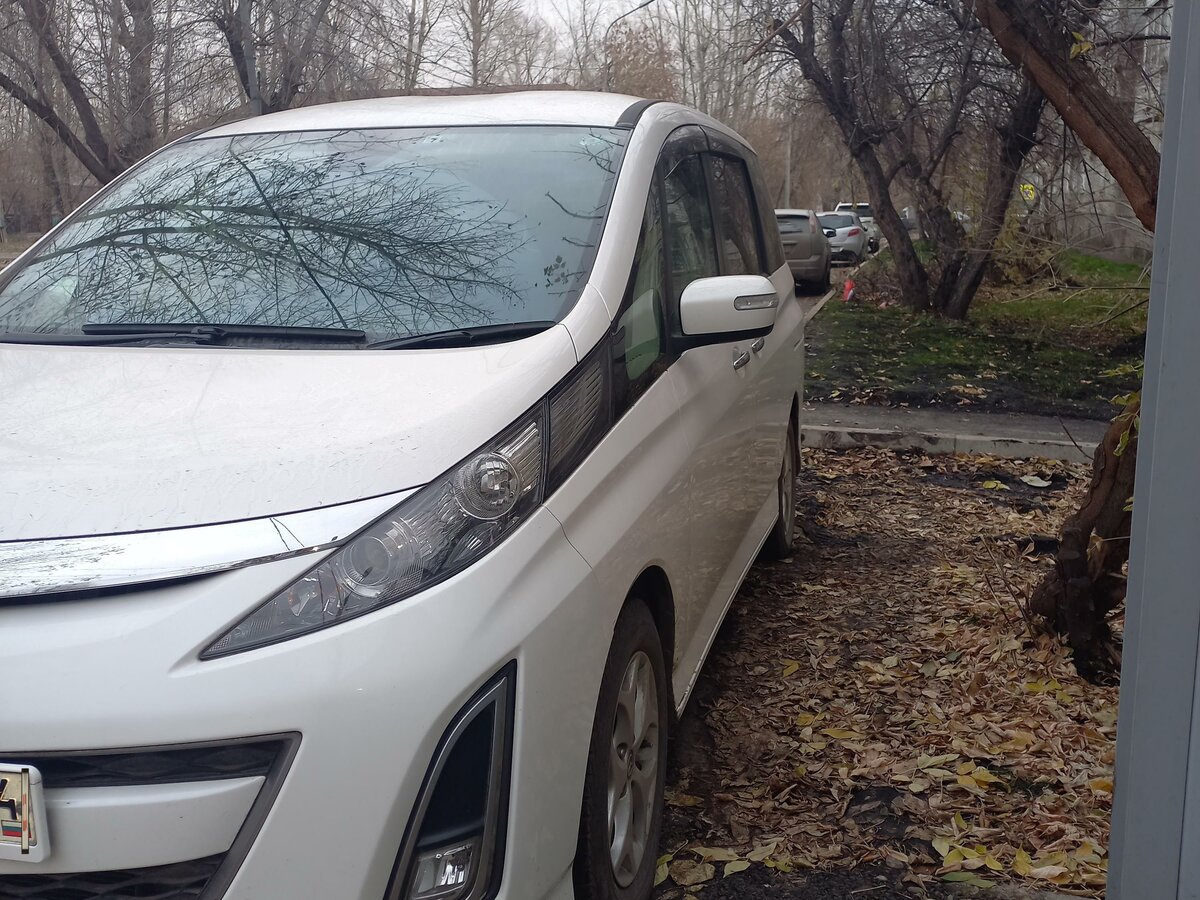 Купить б/у Mazda Biante 2008-2018 2.0 AT (151 л.с.) бензин автомат в ...