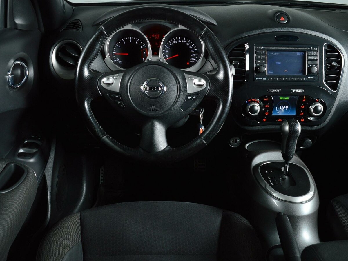 Ниссан жук панель приборов фото и описание