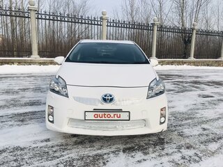 2011 Toyota Prius III Рестайлинг (XW30), белый, 1100000 рублей, вид 1