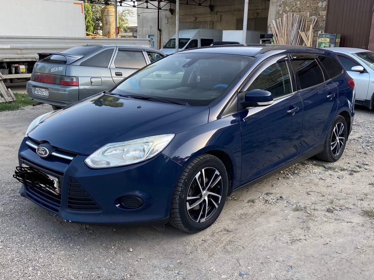 Купить б/у Ford Focus III 1.6 MT (105 л.с.) бензин механика в ...