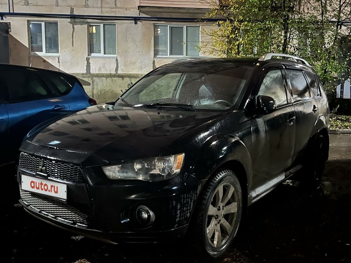 Купить б/у Mitsubishi Outlander II Рестайлинг 2.0 CVT (147 л.с.) 4WD ...