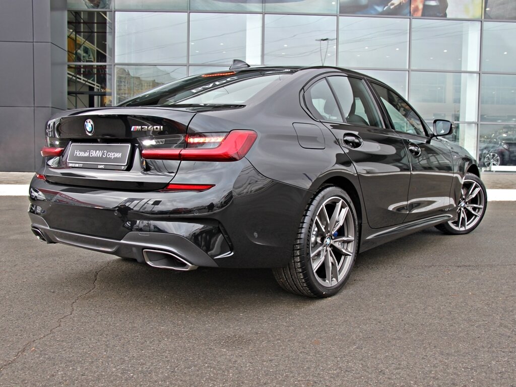 BMW m340i черная