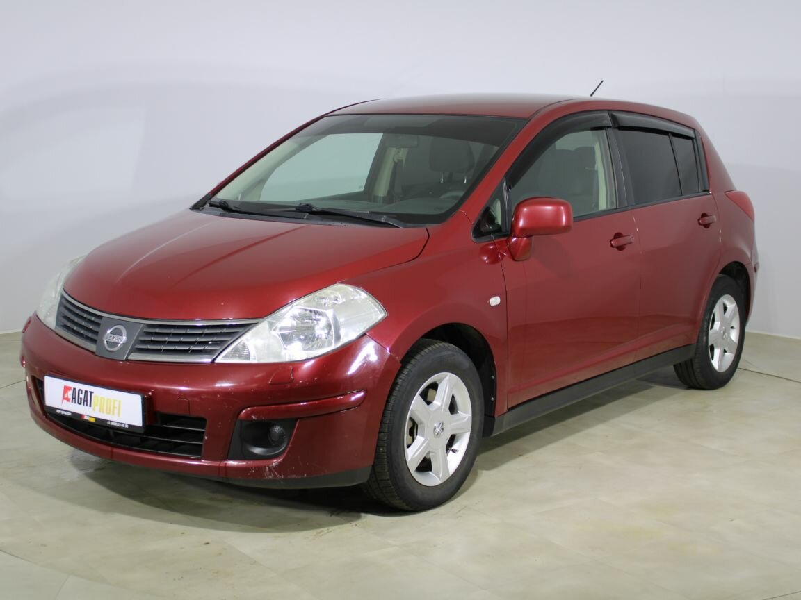 Nissan Tiida 2008