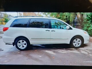 2006 Toyota Sienna II Рестайлинг, белый, 1850000 рублей, вид 1