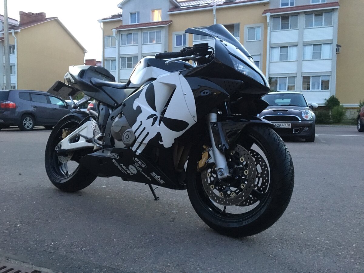 Honda CBR 600 f2 черная матовая