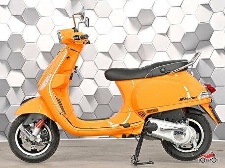 Купить б/у Vespa SXL 125 инжектор в Москве: оранжевый 2025 года по
