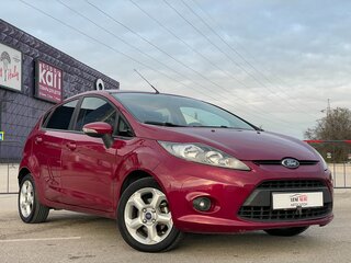 2011 Ford Fiesta Mk6, красный, 997000 рублей, вид 1