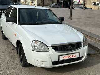 2015 Lada (ВАЗ) Priora I Рестайлинг, белый, 600000 рублей, вид 1