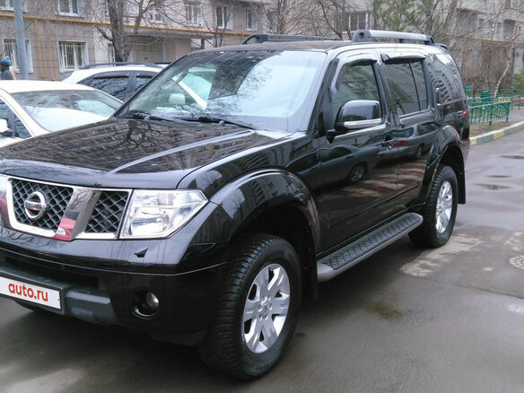 2008 Nissan Pathfinder III, чёрный