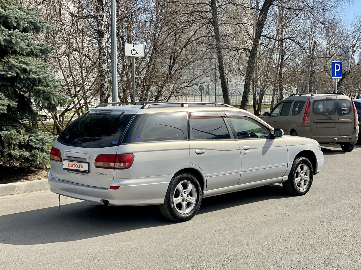 Ниссан авенир универсал