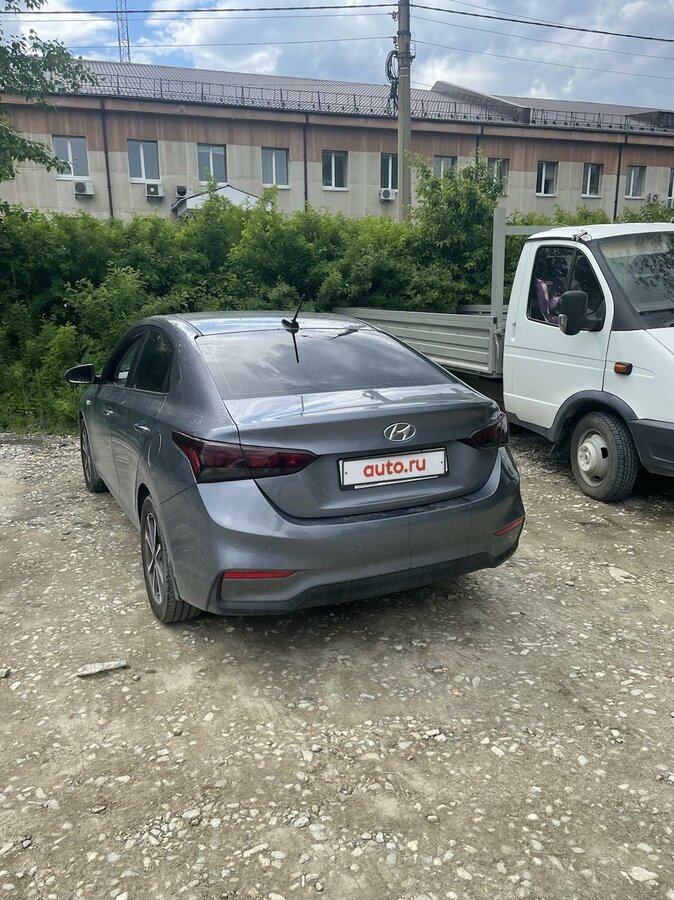 Хендай солярис темно серый