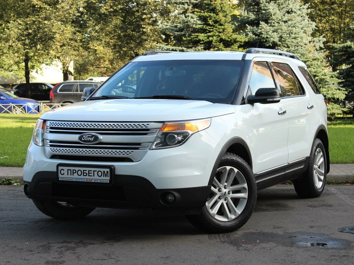Ford Explorer 3 5 at
