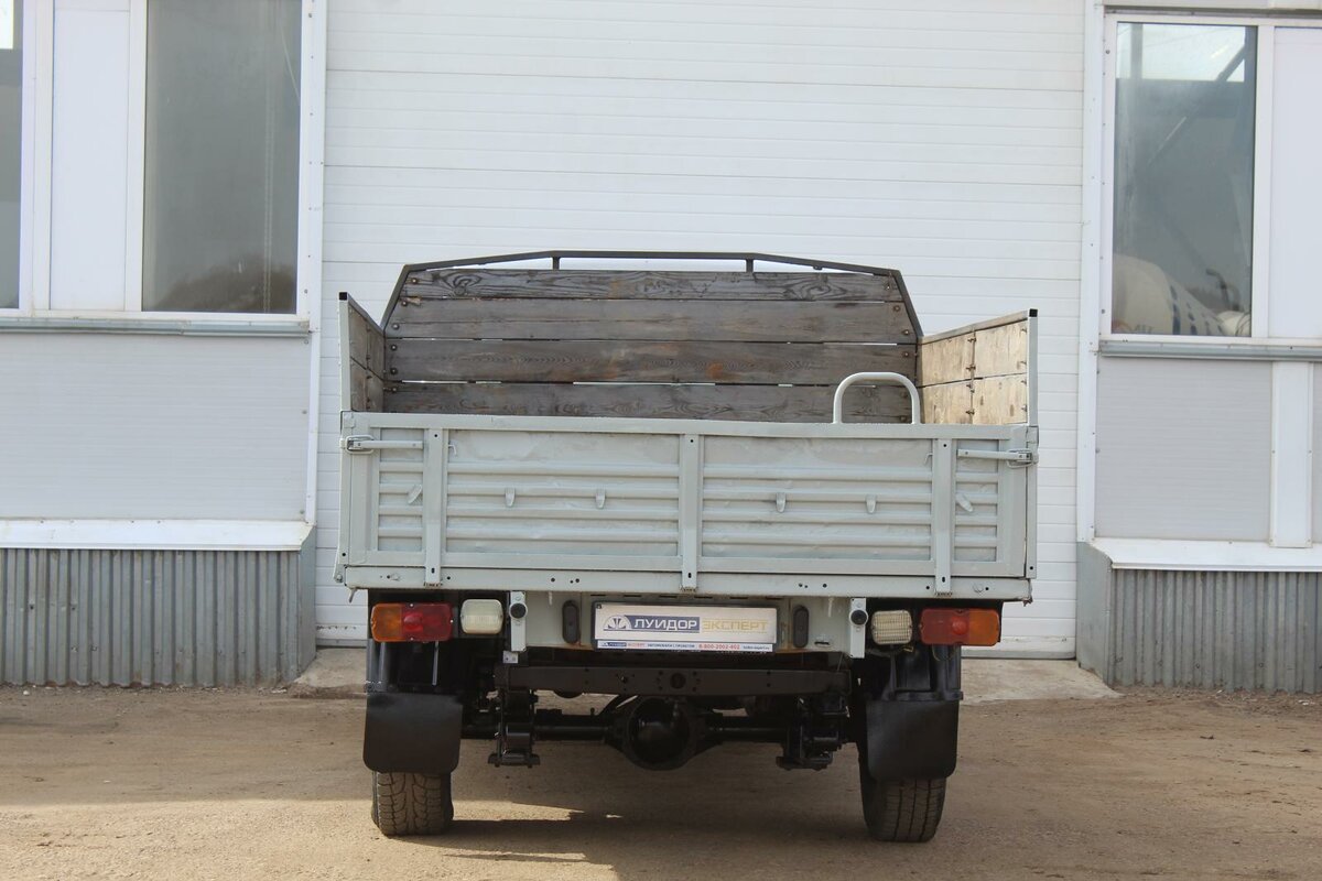 Купить б/у УАЗ Профи (двухрядная кабина) бензин механика в Уфе: белый ...