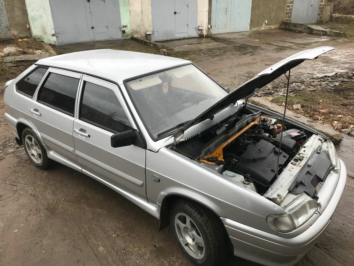 ВАЗ 2114 И ВАЗ 2114 супер авто