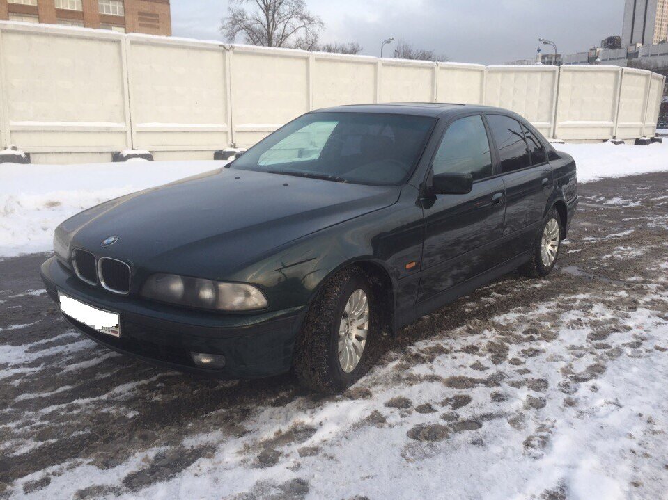Купить б/у BMW 5 серии IV (E39) 528i 2.8 AT (193 л.с.) бензин автомат в Рязани: 